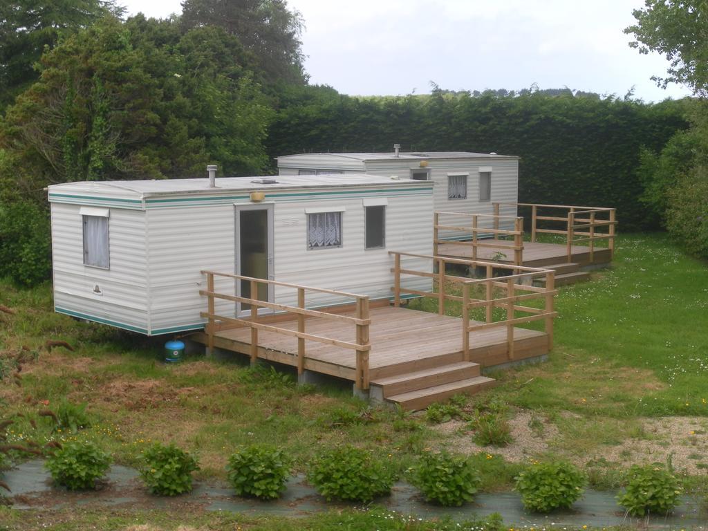 Les Mobile Home De Kerroyal Garlan Exteriér fotografie
