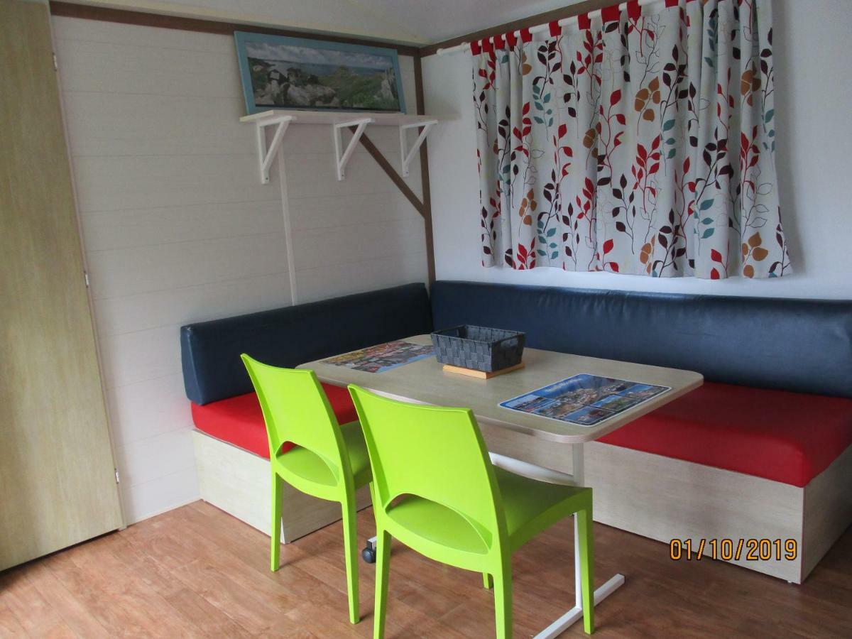 Les Mobile Home De Kerroyal Garlan Exteriér fotografie