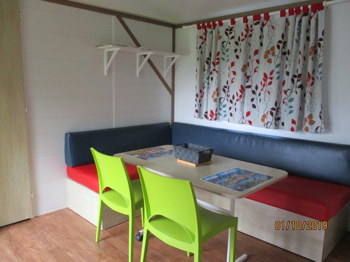 Les Mobile Home De Kerroyal Garlan Exteriér fotografie